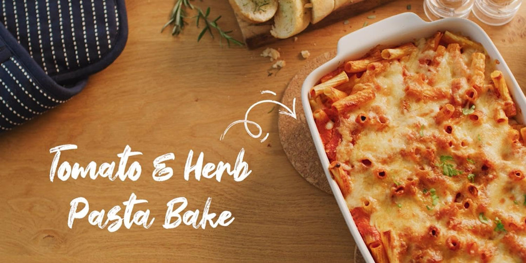 Homepride No Added Sugar Creamy Tomato & Herb Pasta Bake Sauce, 485g Jar