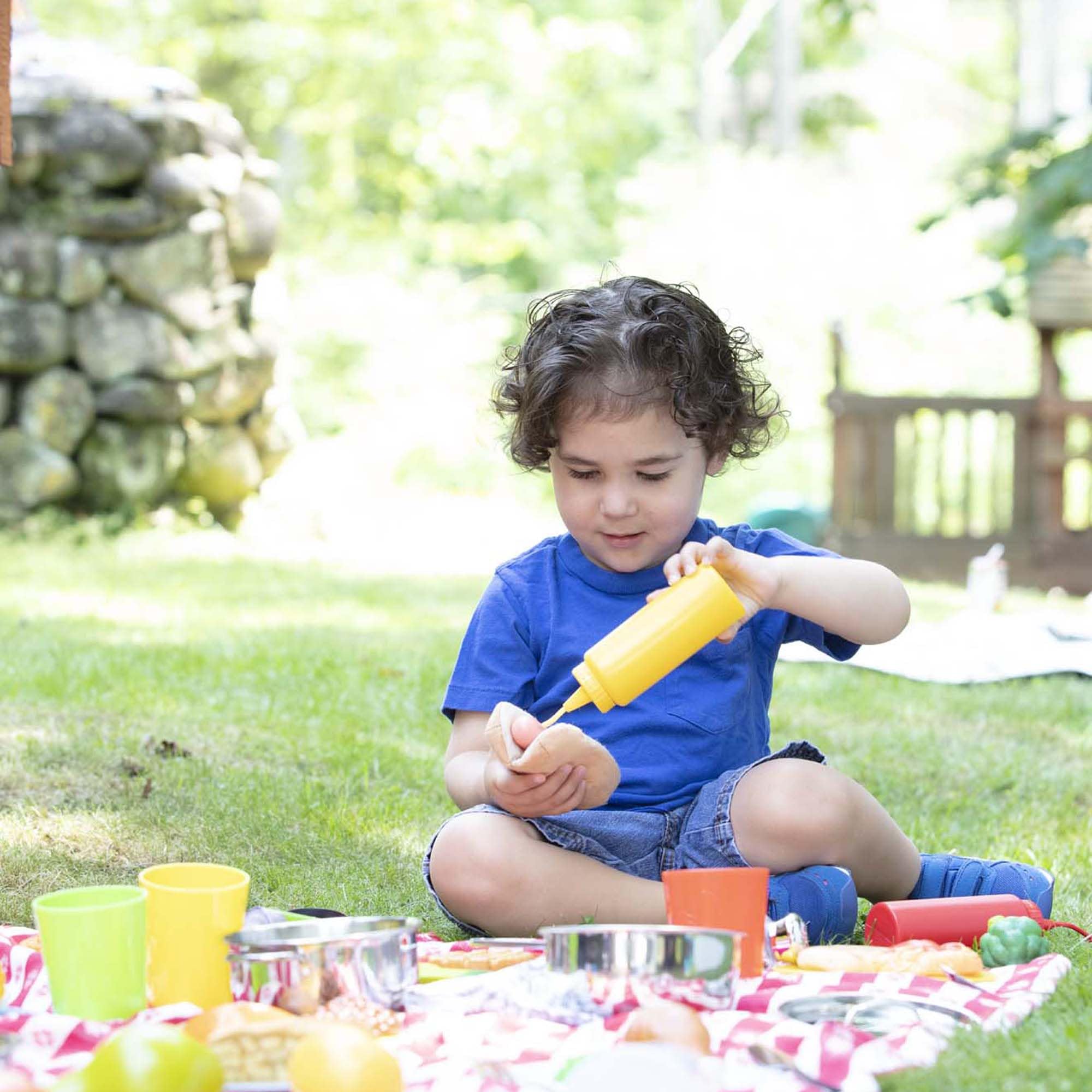 Melissa & Doug Condiments Set - Realistic Pretend Play Food for Kids 3-5 Years 13