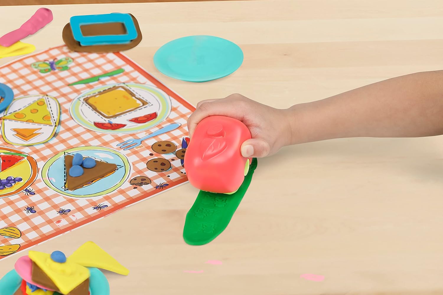 Play-Doh Picnic Shapes Starter Set - Preschool Arts & Crafts Toy for Ages 3+ 3