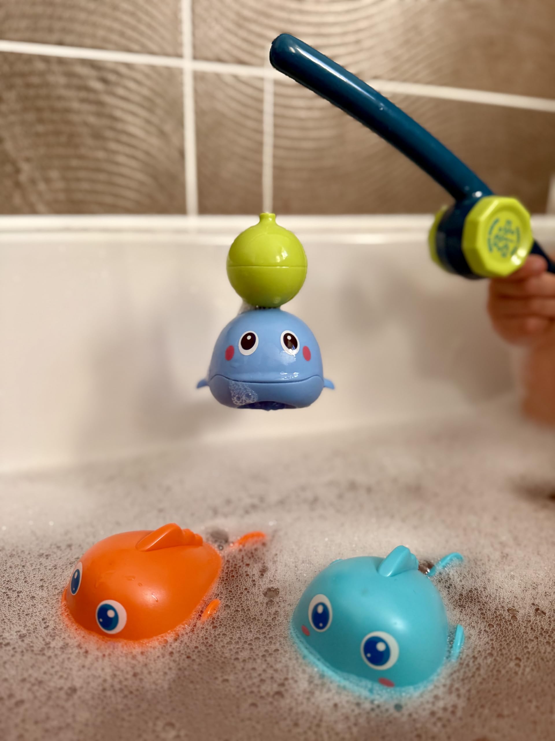 Bath Pop Magnetic Catch A Fishy Set - Floating Magnetic Fishing Game | 3 Wiggling Fish | Ages 3+ 8