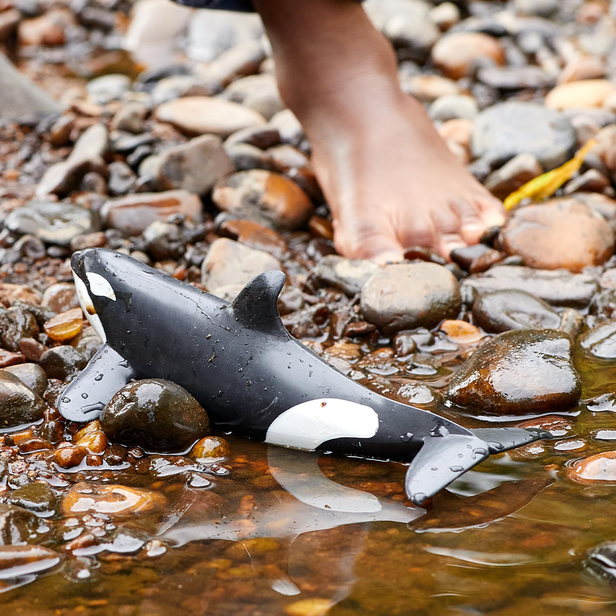 Schleich Wild Life Killer Whale Figurine 14807 | Ages 3+ | Black 2