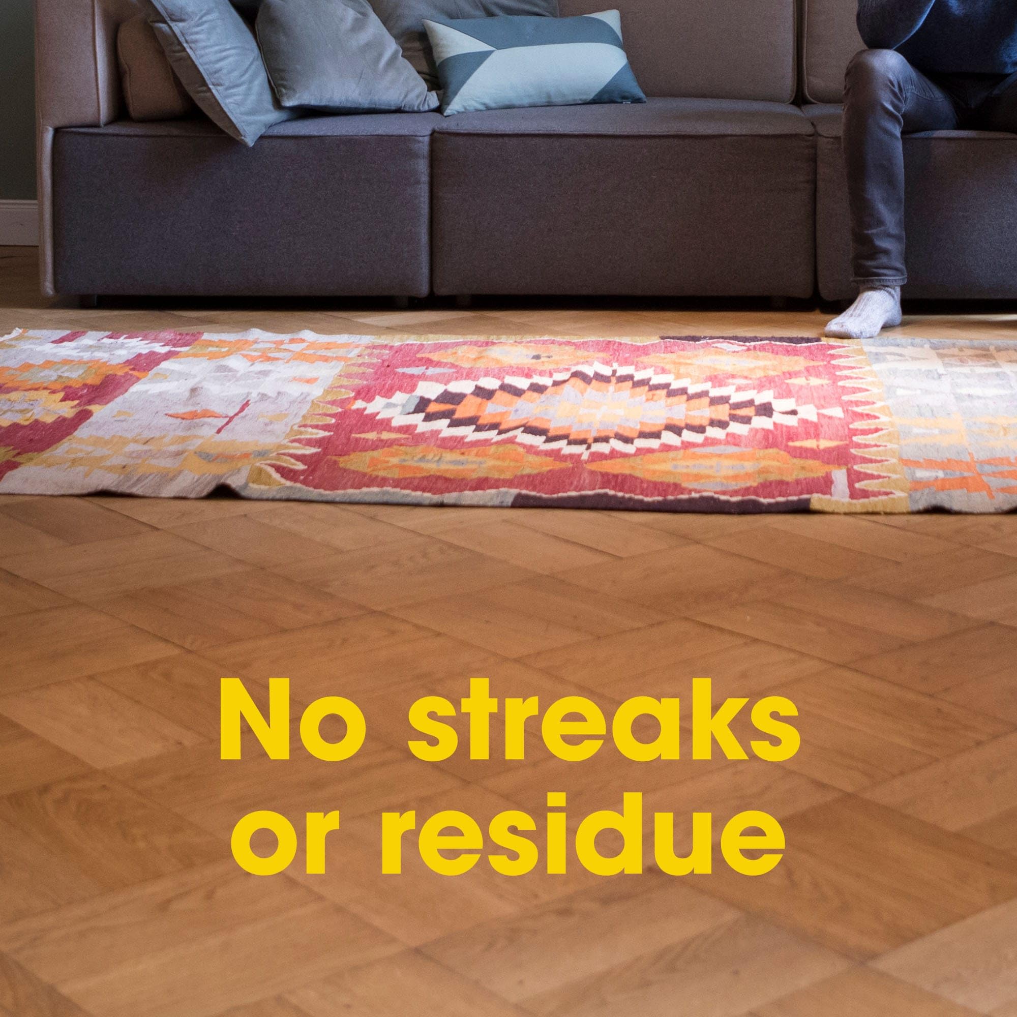 Pledge Expert Care Wood Floor Cleaner Original - Oil-Free Formula | 1L Liquid 3