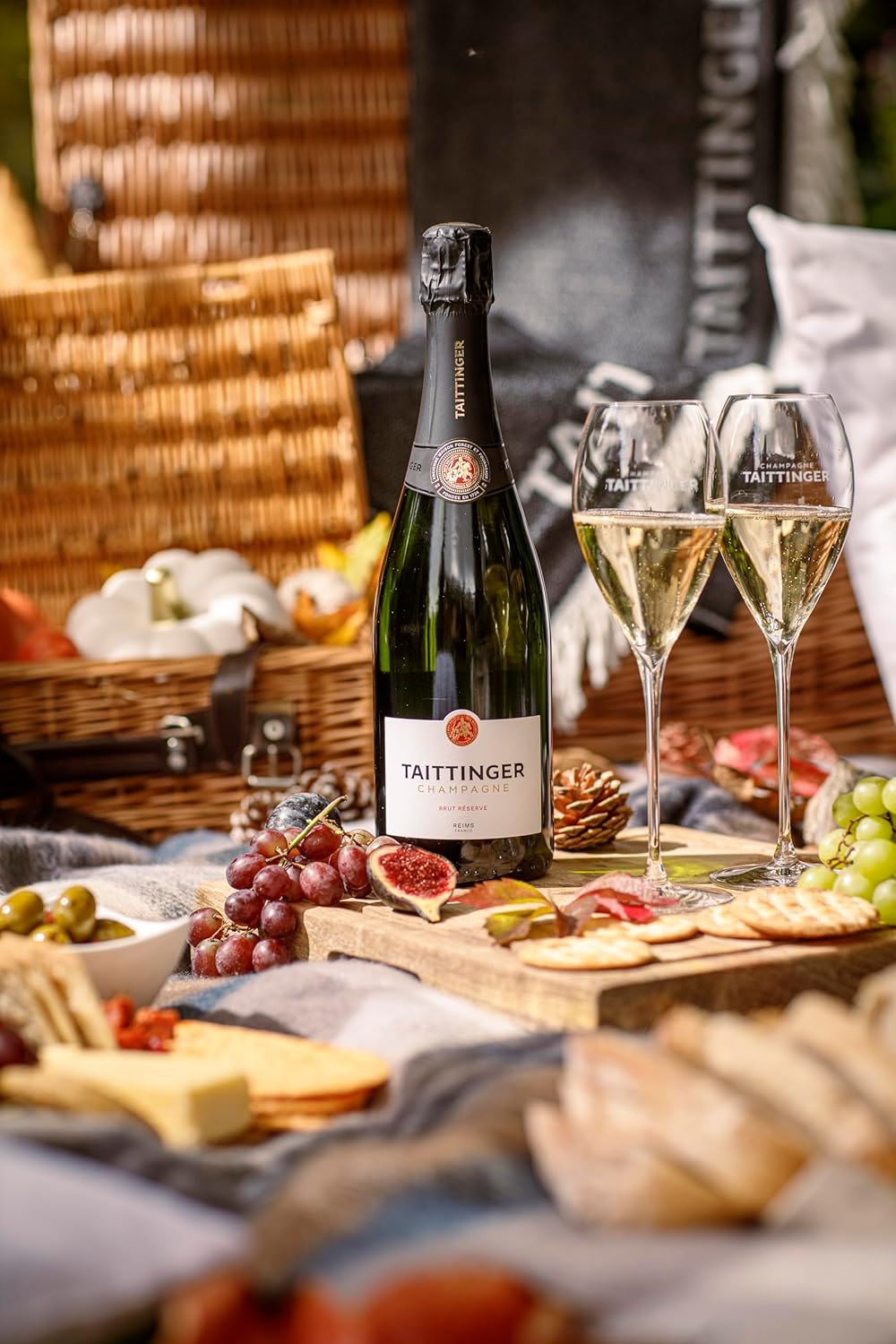 Taittinger Brut Réserve Non-Vintage Champagne - 75cl Gift Box