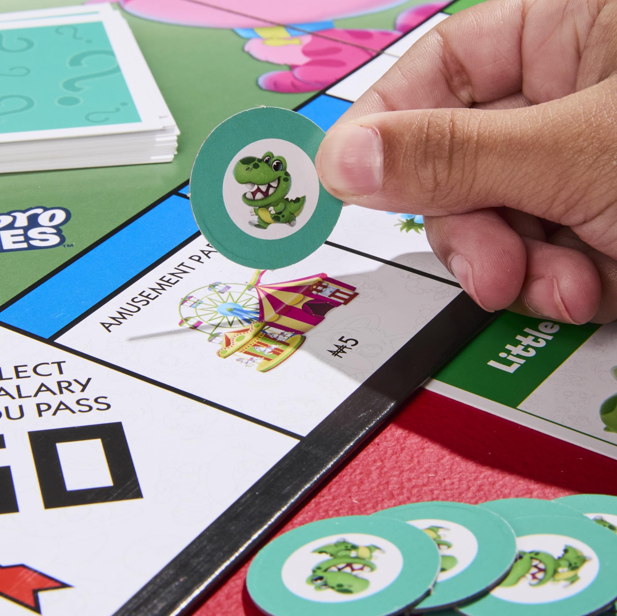 Monopoly Junior Board Game - 2-in-1 Grow-with-Me Play for Ages 4+ | 2-4 Players 7