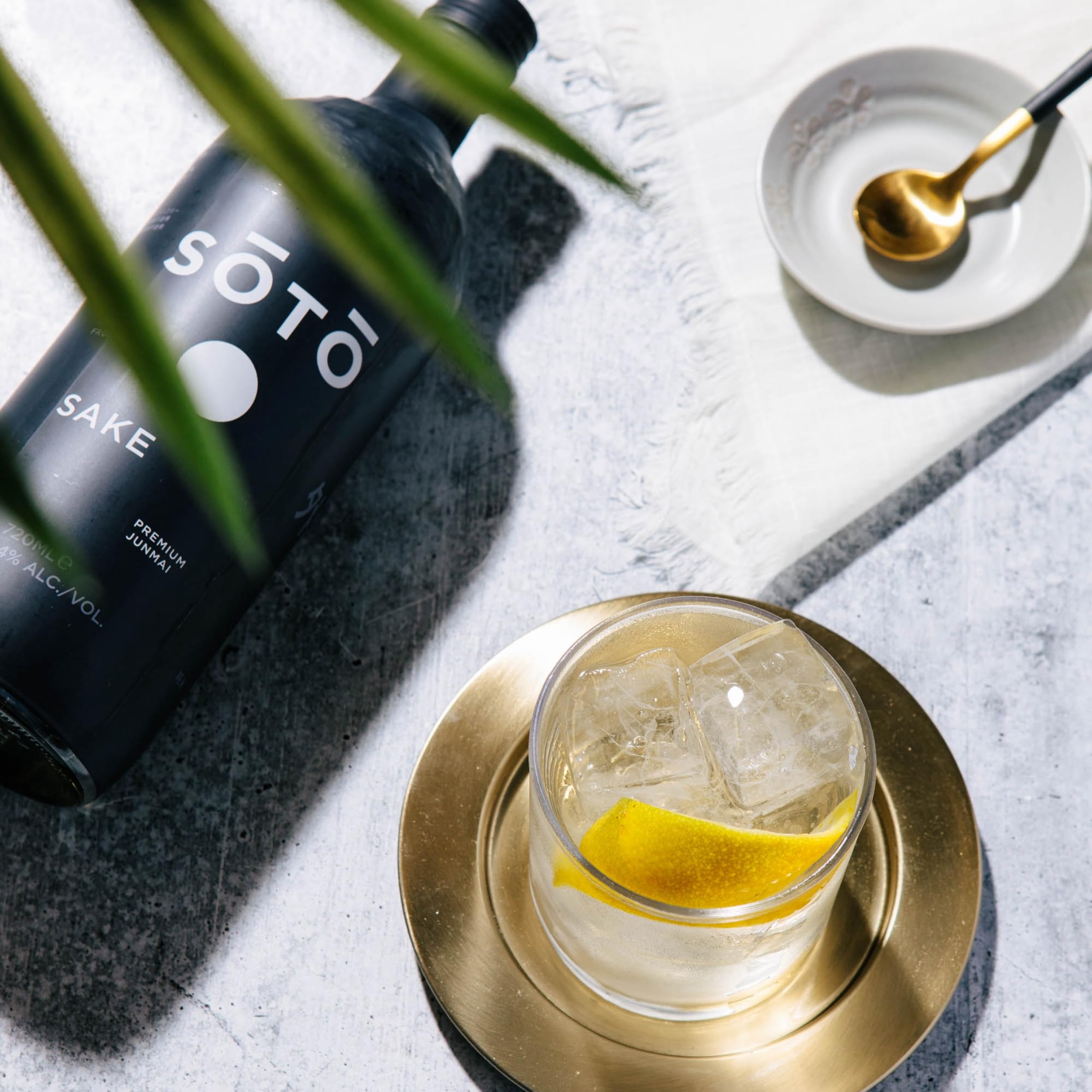 SOTO Junmai Sake 720ml | Niigata Crafted | Smooth & Crisp Japanese Rice Sake