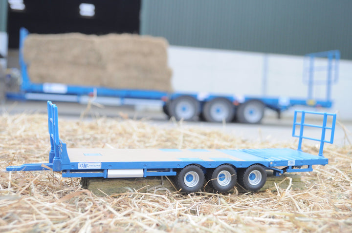 Britains Kane Bale Trailer and Bales Farm Set - 1:32 Scale Convertible Trailer Playset for Kids 3+