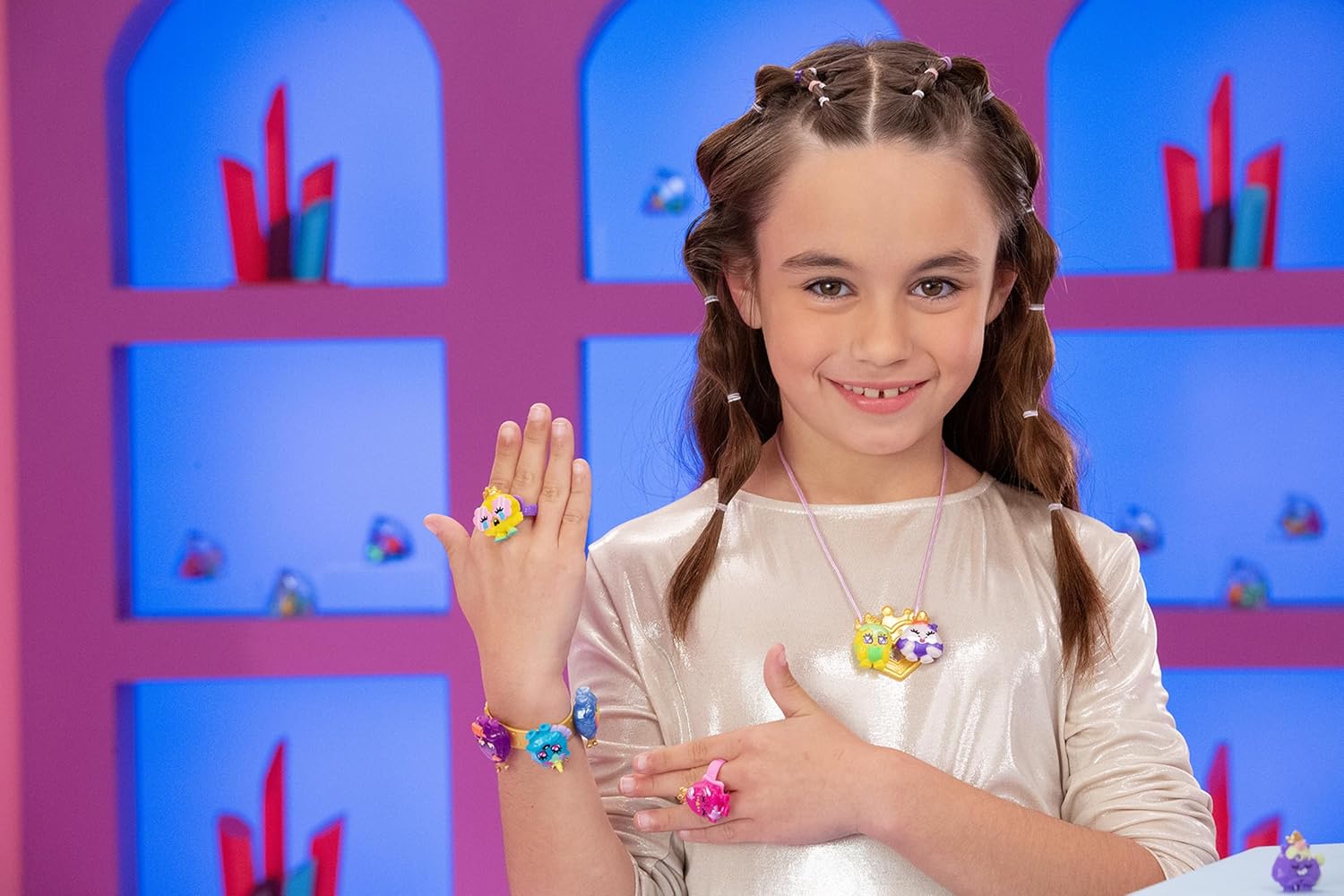 Bandai Pinky Promise The Royals 12 Pack - Gemmy Friends Collectible Set with Bracelet & Hair Clip 13