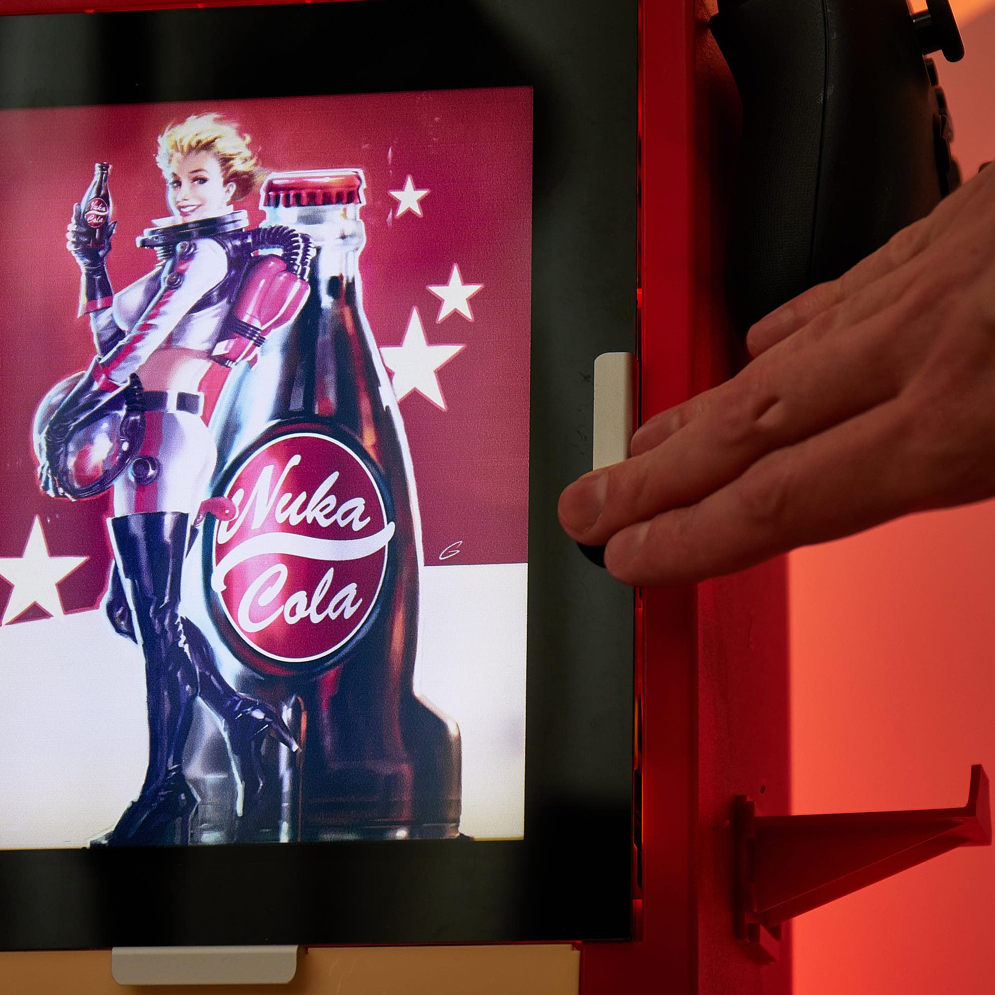 Fallout Nuka Cola LED Light Gaming Locker with Controller Storage by Numskull 9