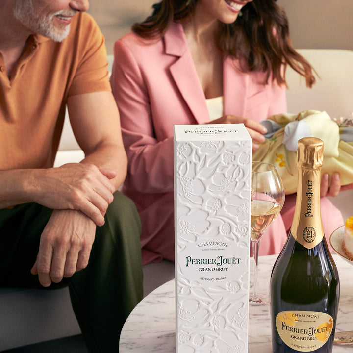 Perrier-Jouët Grand Brut Non Vintage Champagne, 75 cl with Gift Box