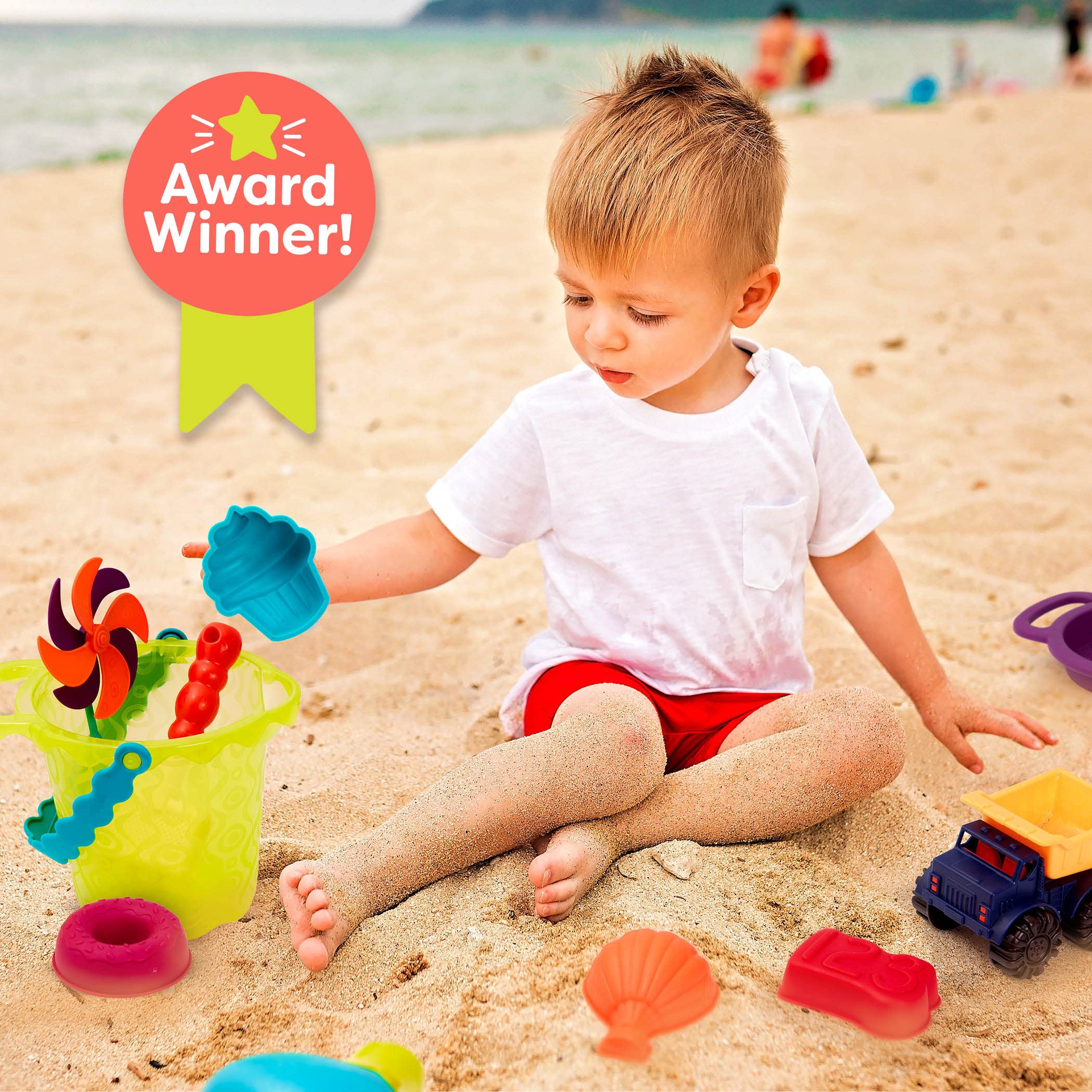 B. toys Beach Summer Bag Water Playset with 11 Sand Toys | Ages 18m+ 3