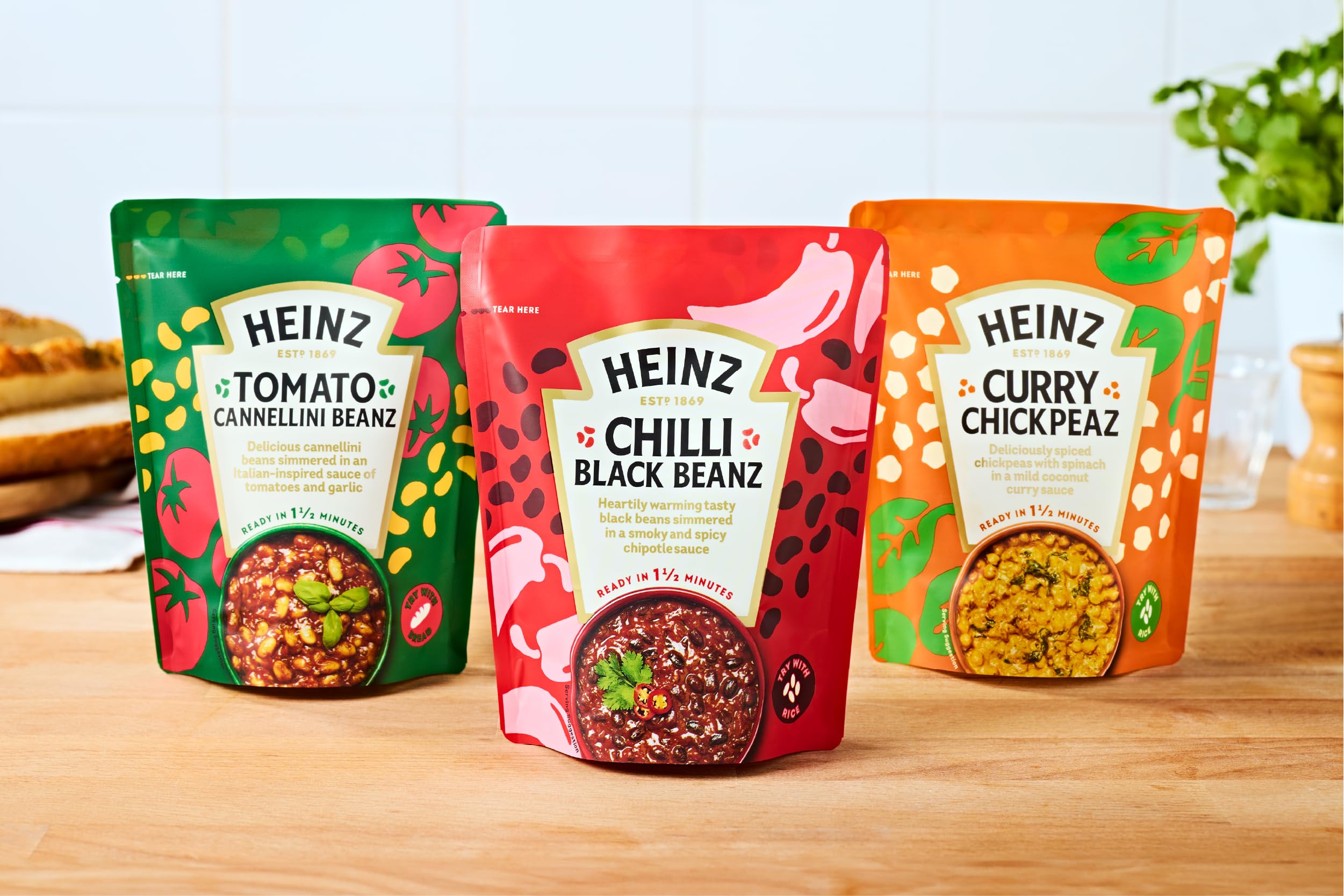 HEINZ Chilli Black Beans with Chipotle Chilli - Meal for One | Source of Protein | Ready in 1.5 Mins 3