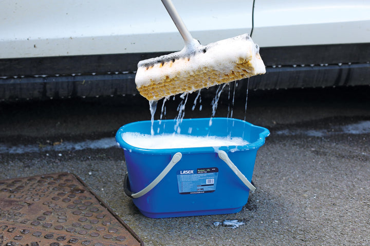 Laser - 8737 15L Bucket with Removable Dirt Trap