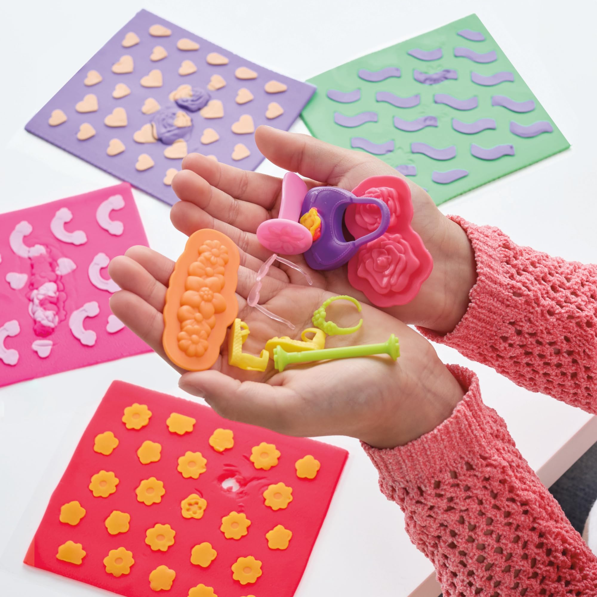 Play-Doh Barbie Flowers and Florals Accessory Pack - Ages 5+ 7