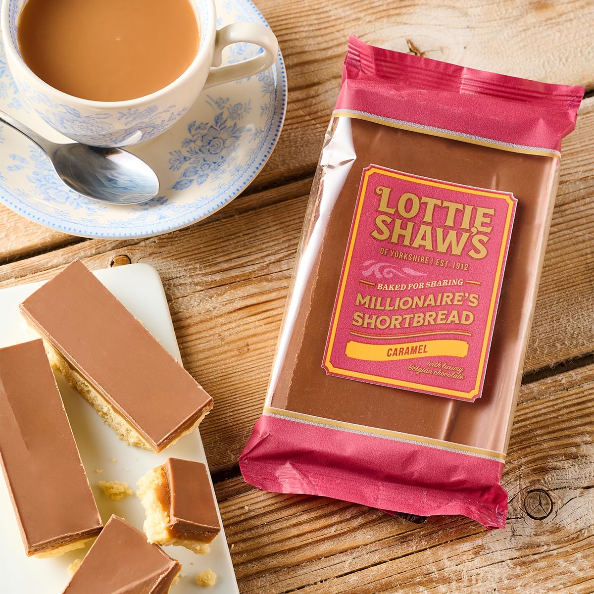Lottie Shaw's Millionaire Shortbread Chocolate Sharing Bar - 240 g