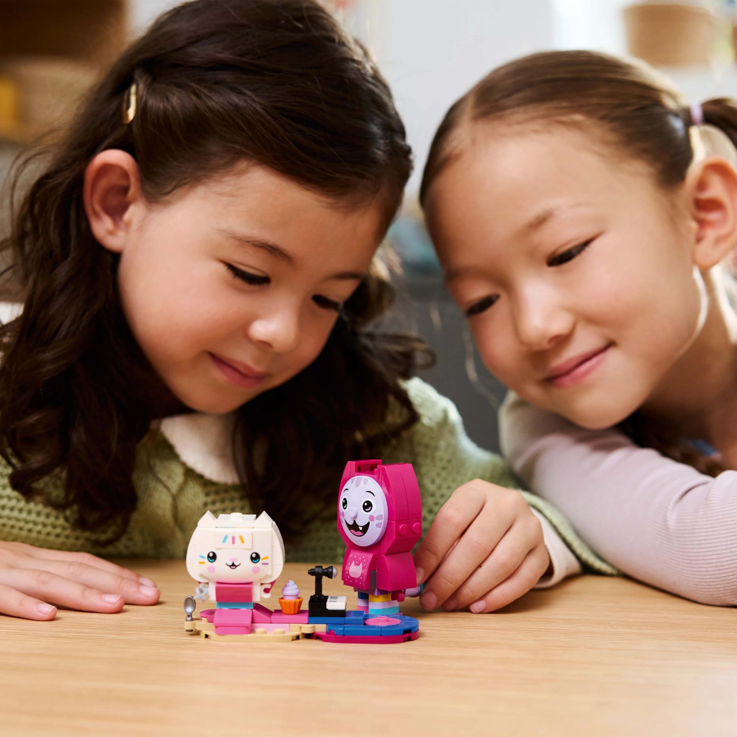 LEGO Gabby’s Dollhouse Gabby’s Brick-Built Cat Friends Building Set for Ages 6+ | Model 11215 2