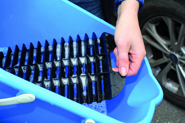 Laser - 8737 15L Bucket with Removable Dirt Trap