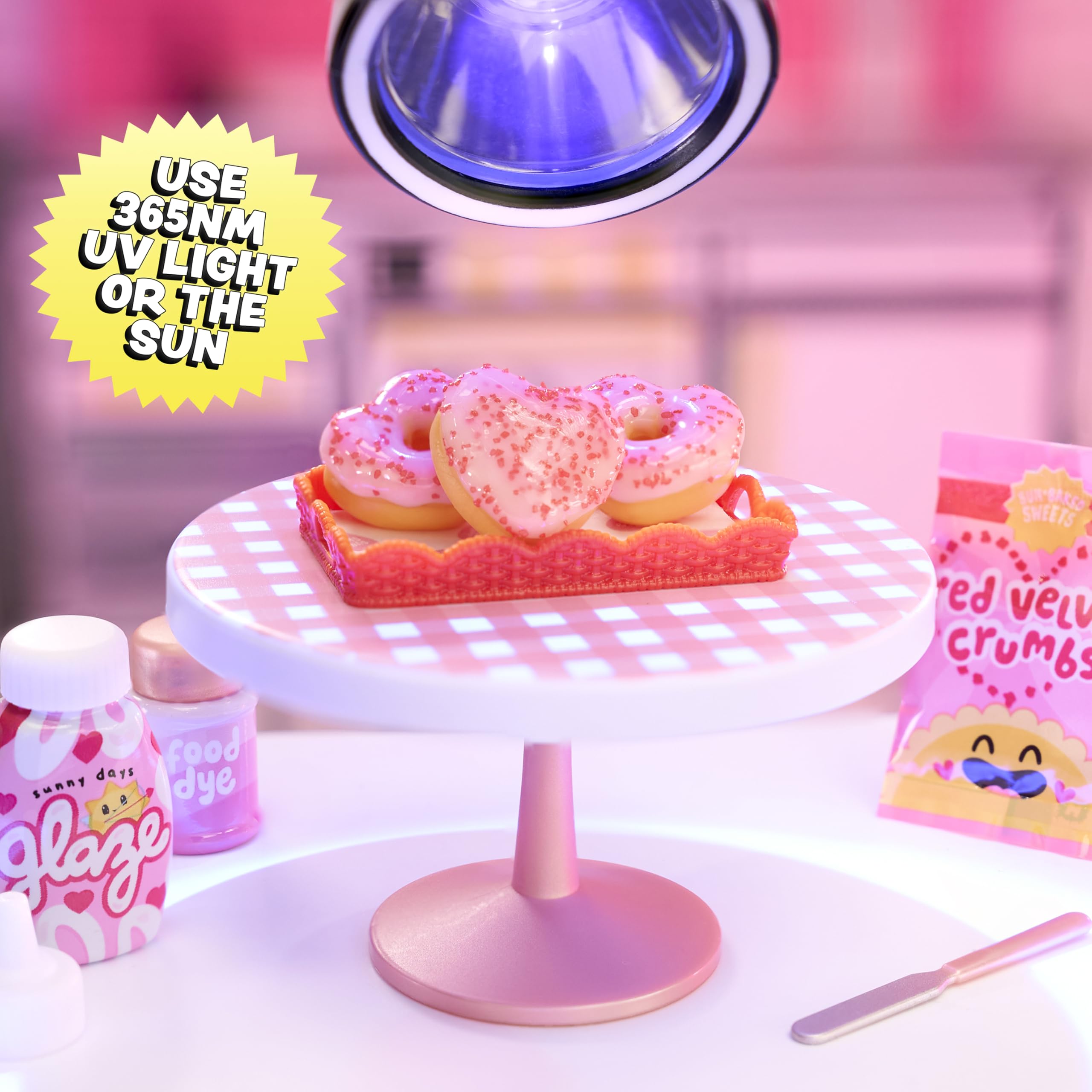 MGA's Miniverse Make It Mini with Love - DIY Resin Craft Kit with Replica Food, Collectible Miniatures for Ages 8+ 6