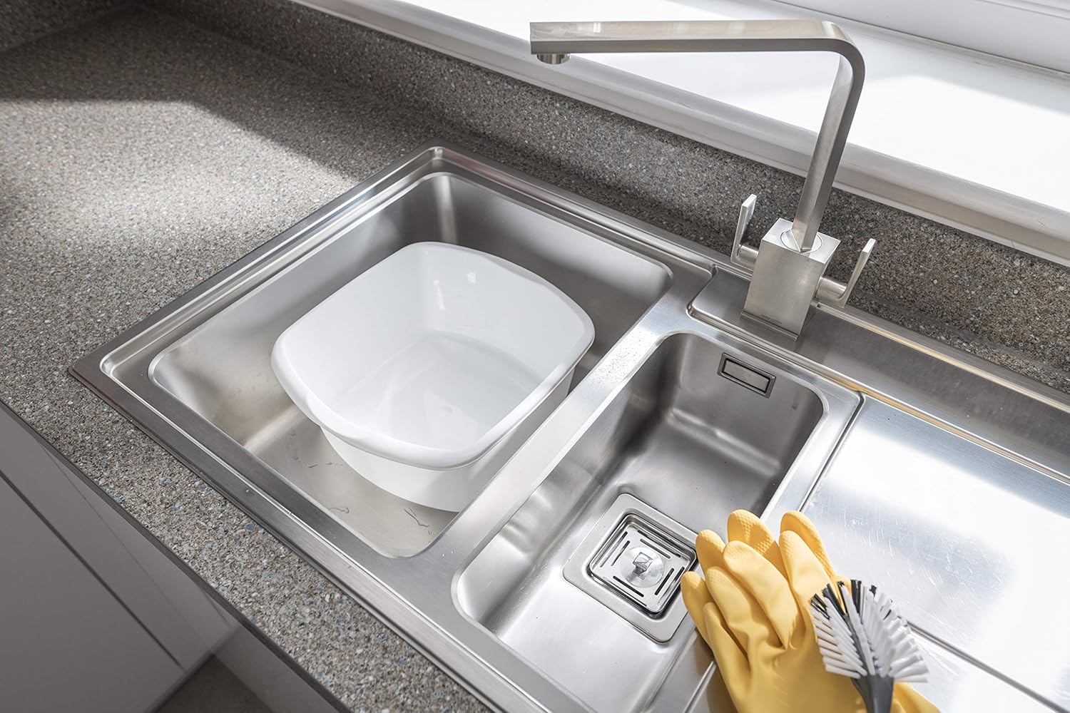 Addis - 8L Small Rectangular Washing Up Bowl, White 5