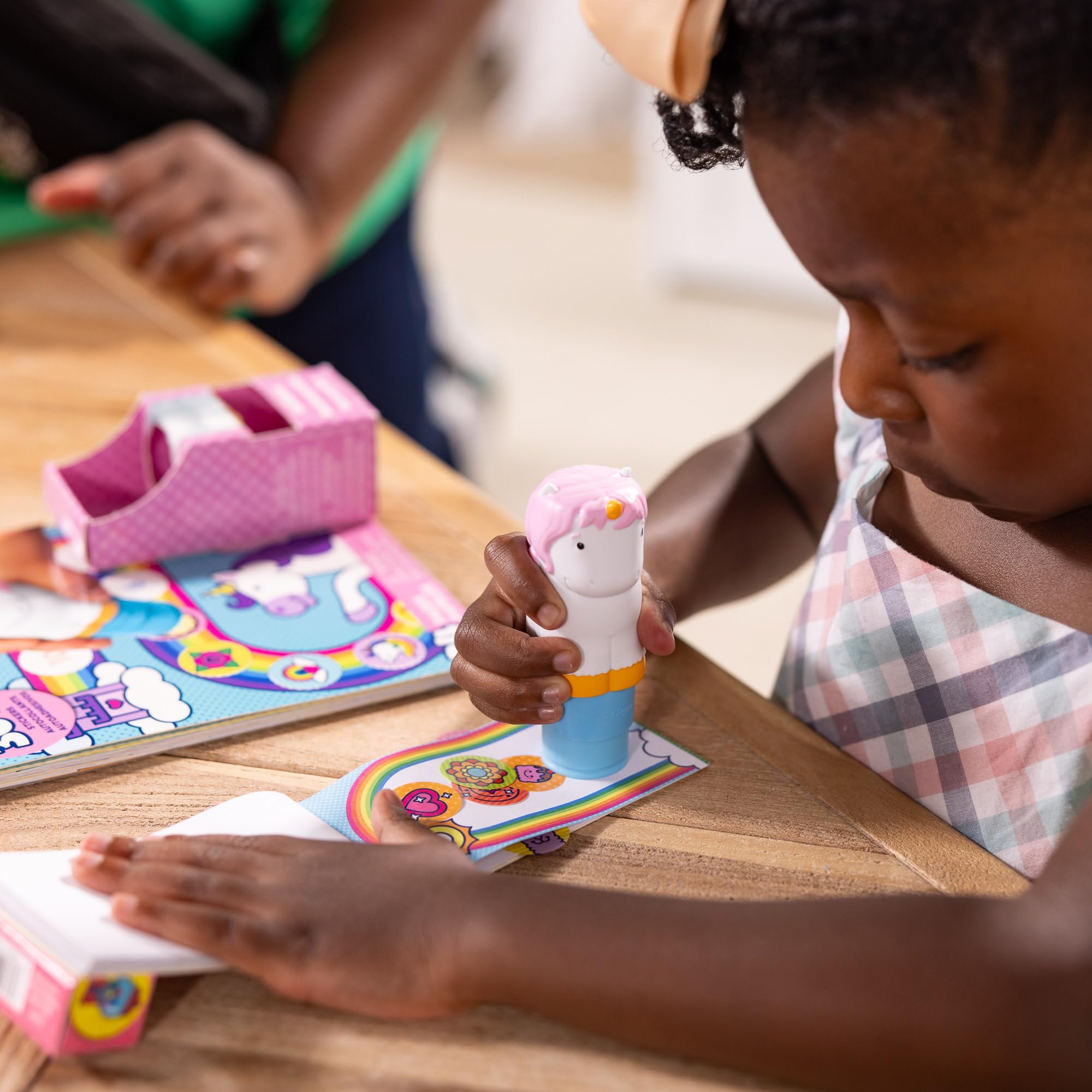 Melissa & Doug Sticker WOW! Unicorn Bundle with Stamper and 500 Stickers | Ages 3-7 2