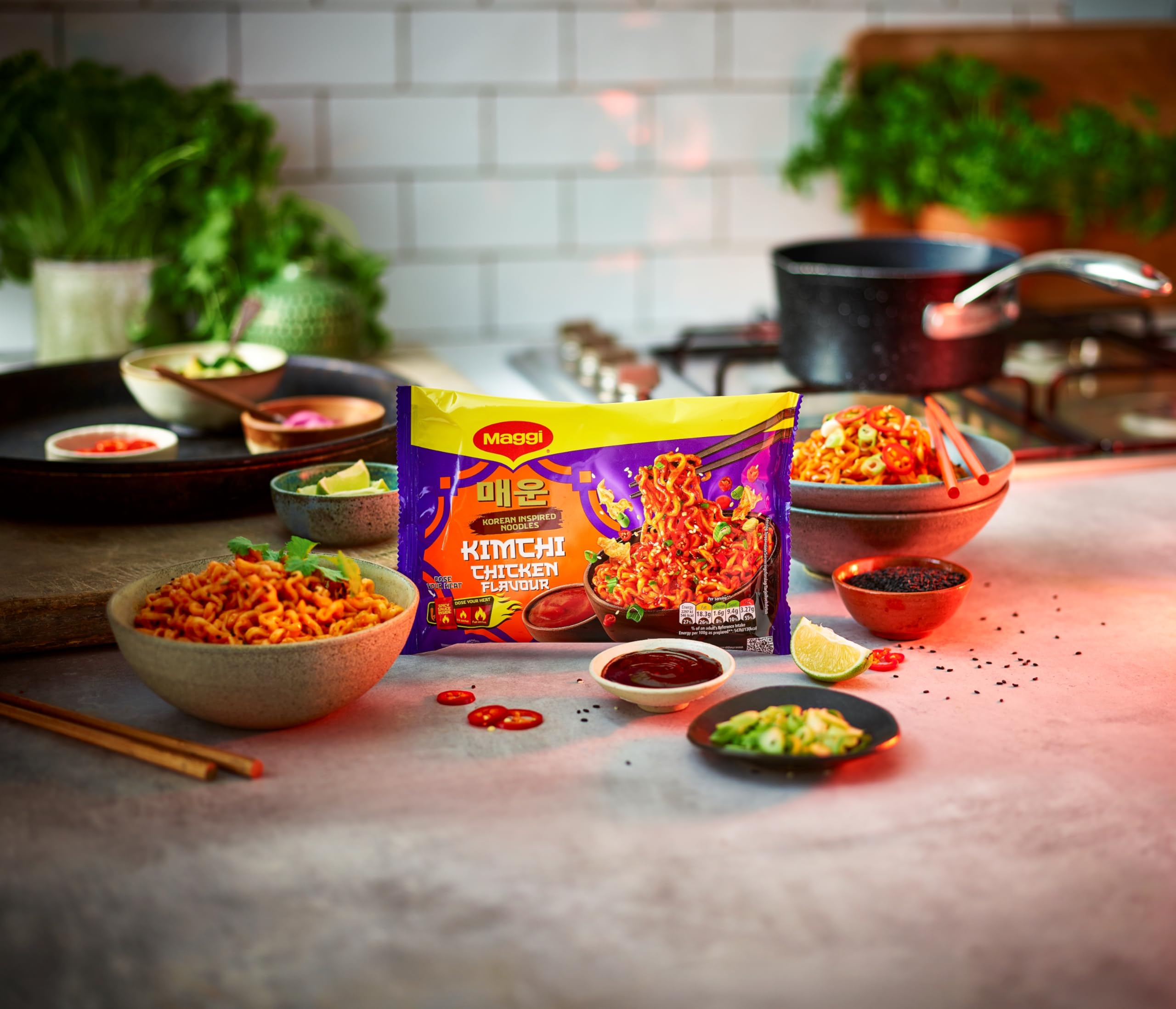MAGGI Korean Inspired Kimchi Chicken Flavour Noodles - 130g 2