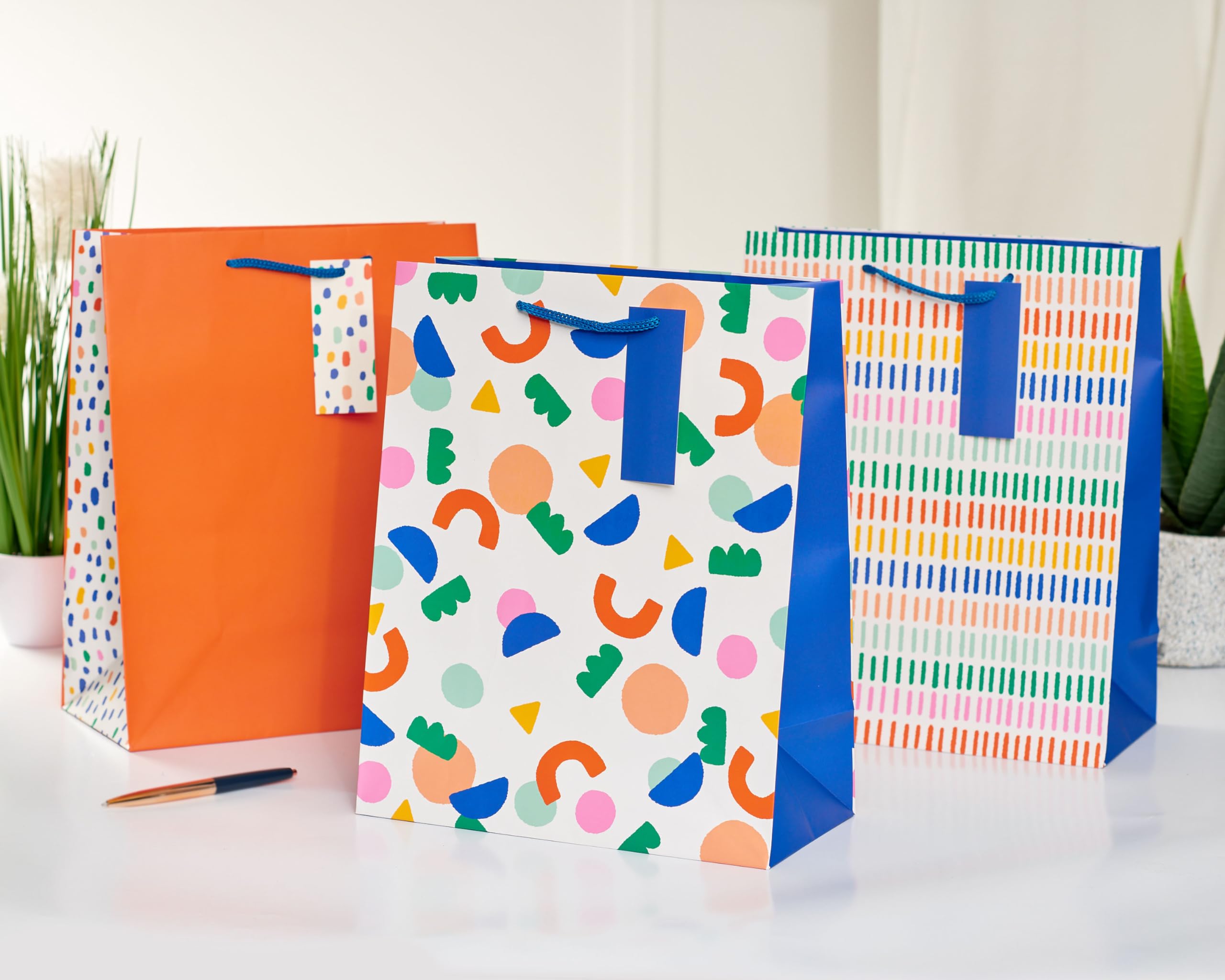 UK Greetings Multipack of Large Gift Bags - Stylish Patterned Design | Pack of 3