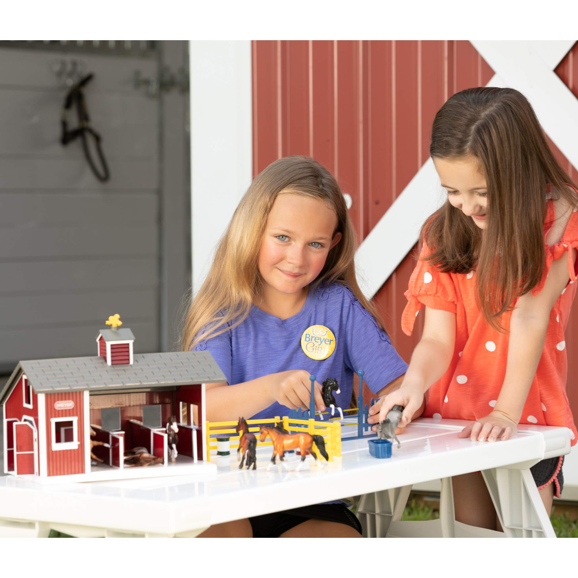 Breyer Stablemates Red Stable and Horse Playset - 1:32 Scale, 4+ Years 13
