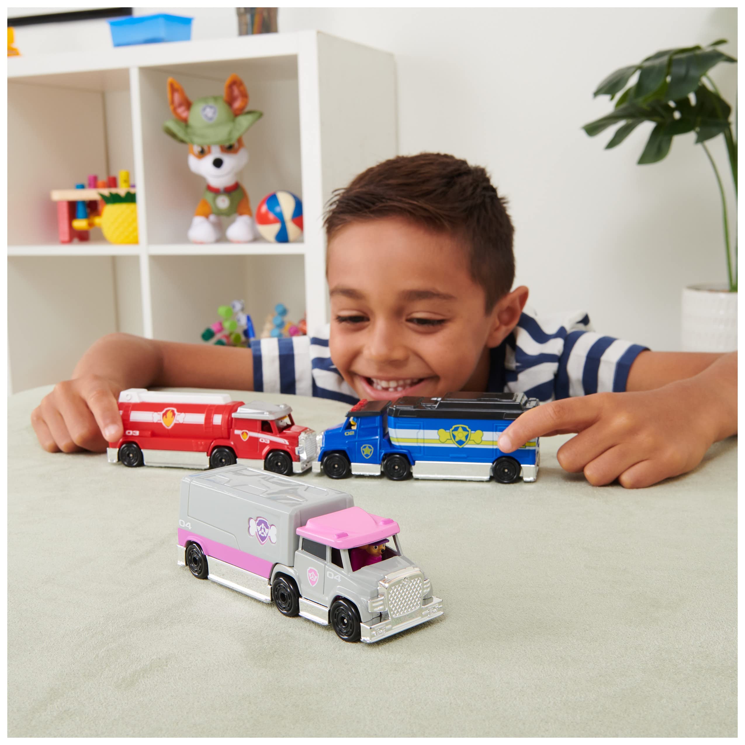 Paw Patrol Big Truck Pups True Metal Vehicles Set with Chase, Marshall, and Skye 5