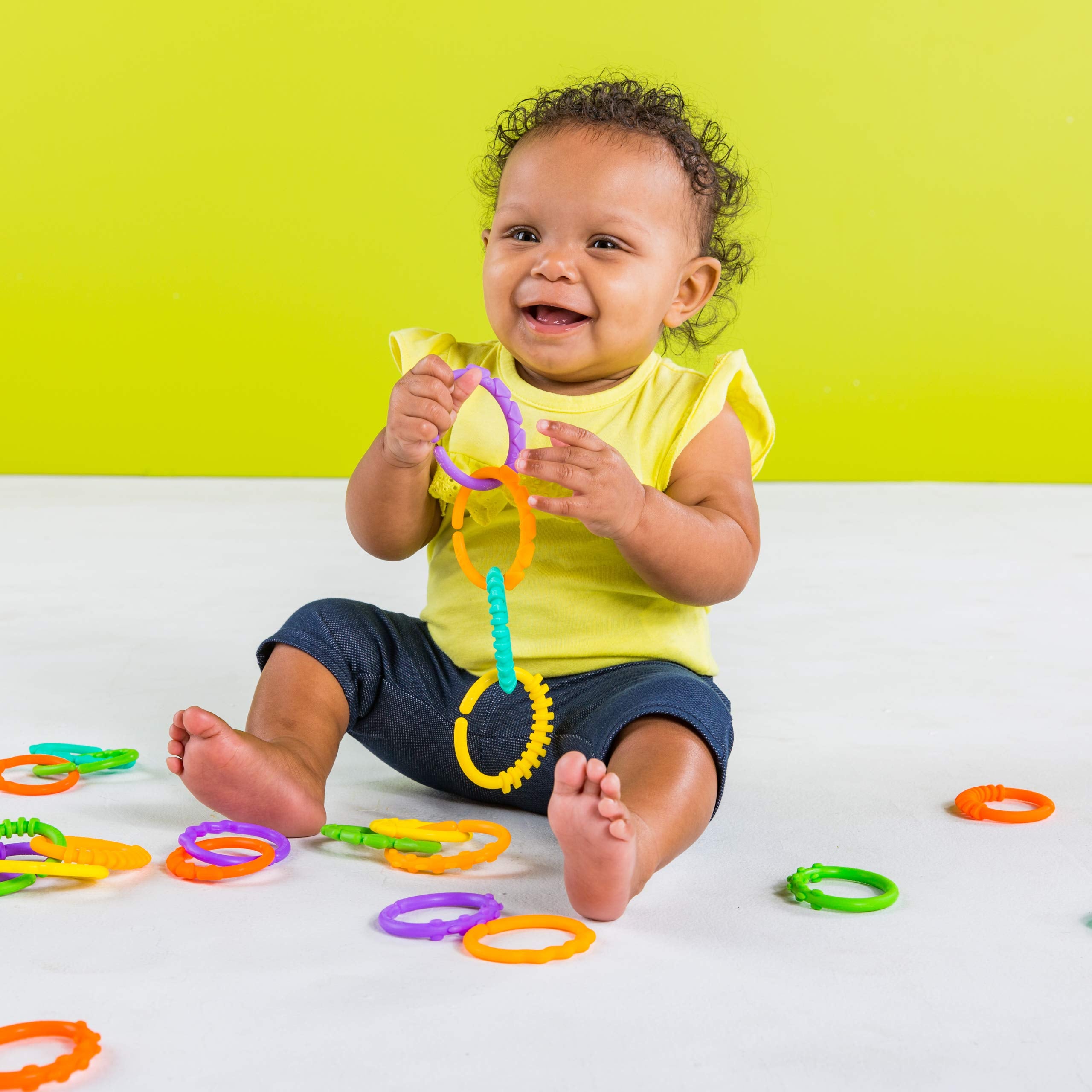 Bright Starts Lots of Links Rings Toys - 24 Pcs BPA-Free Plastic Links for Stroller or Carrier, Ages 0 Months+