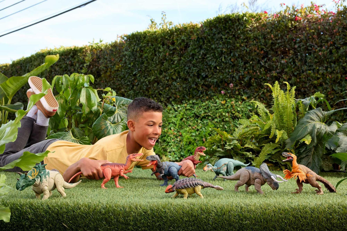 Jurassic World Wild Roar Maiasaura Dinosaur Toy - 31.8 cm, 4+ Years