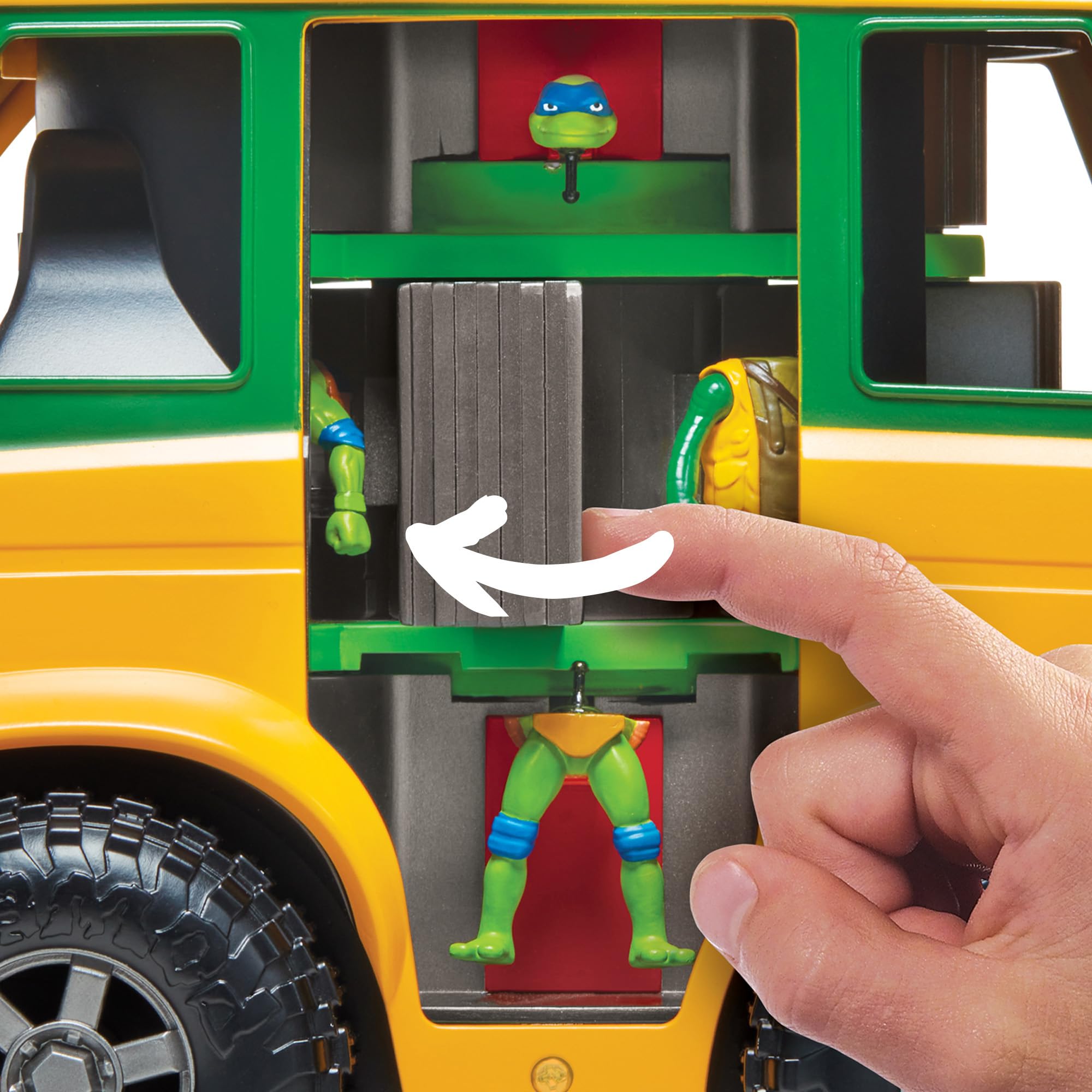 TMNT Tales of the Teenage Mutant Ninja Turtles Mutation Station Maker Playset | Includes 6 Figures | Ages 4+ 4