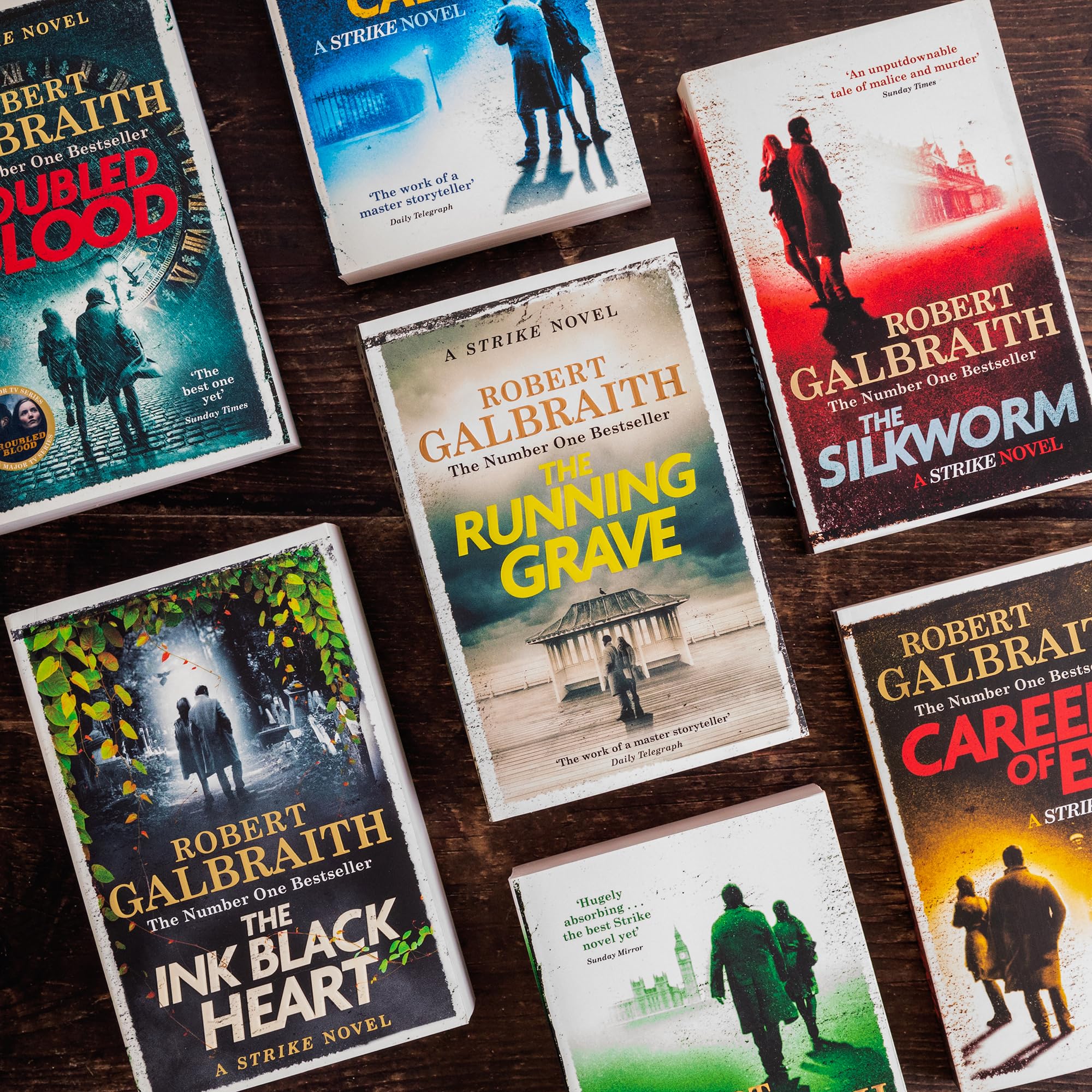 Robert Galbraith - The Running Grave (Cormoran Strike Book 7) [Paperback] 3