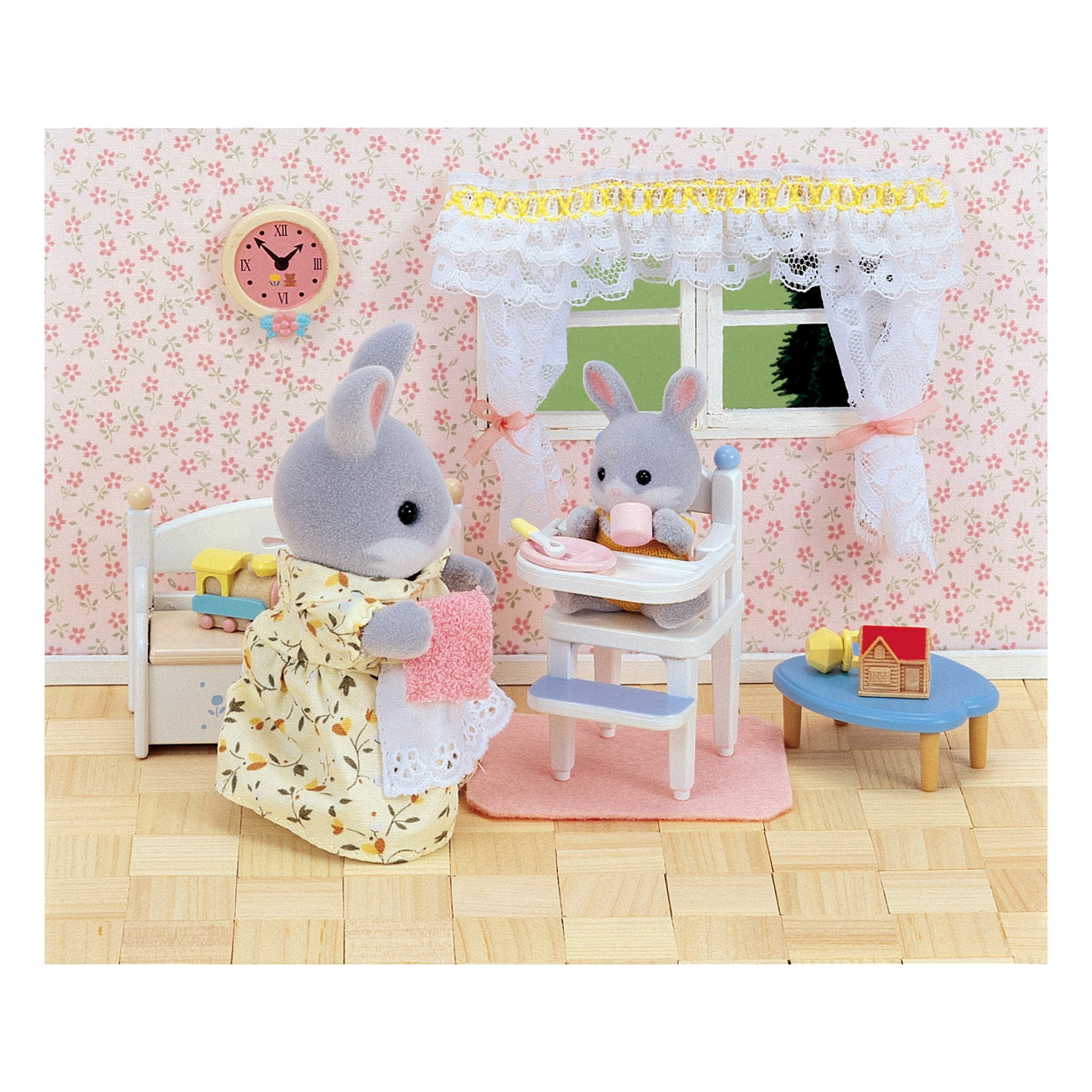 Sylvanian Families Baby High Chair Accessory Set | Ages 3+ | Model 5221 4