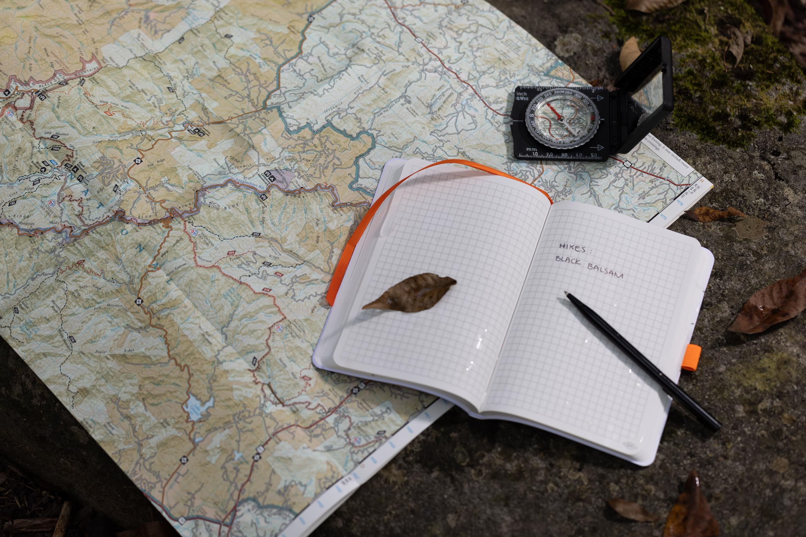 Gentlemen's Hardware Waterproof Pocket Notebook - 104 Pages Stone Paper | Ballpoint Pen Included