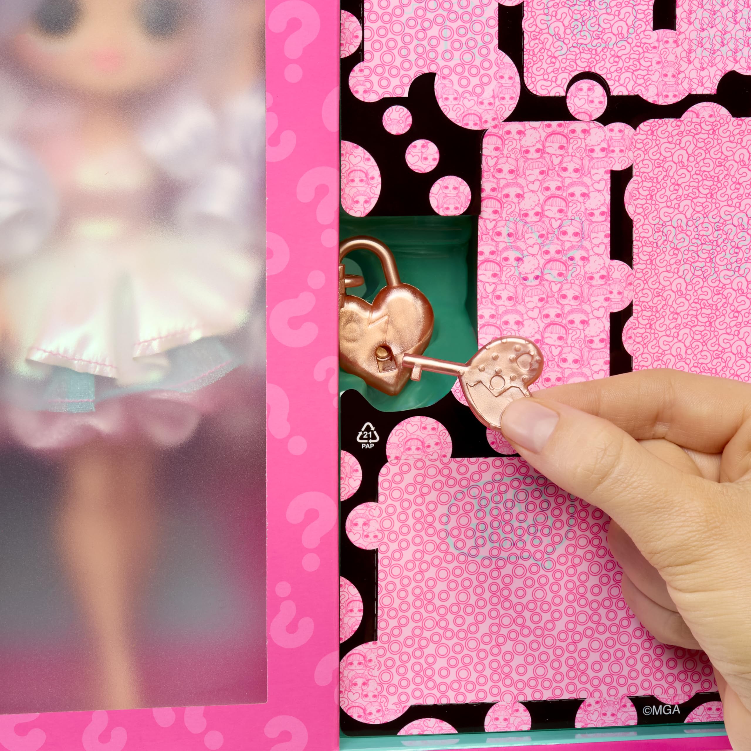 L.O.L. Surprise! OMG Eye Spy Series Doll - Fairy Character | Color Change Surprise | Includes Fashions 9