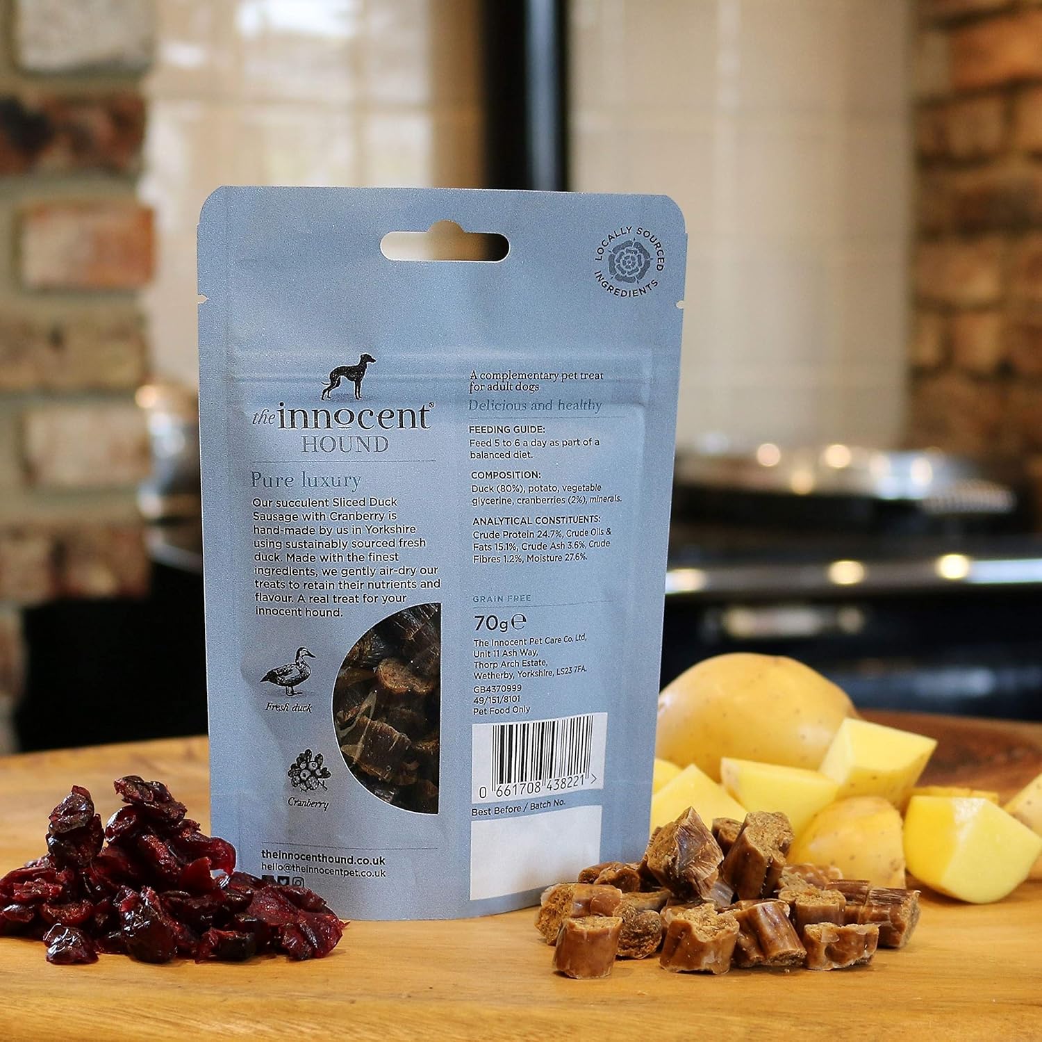 The Innocent Hound - Grain Free Sliced Duck Sausages with Cranberry 70g 3