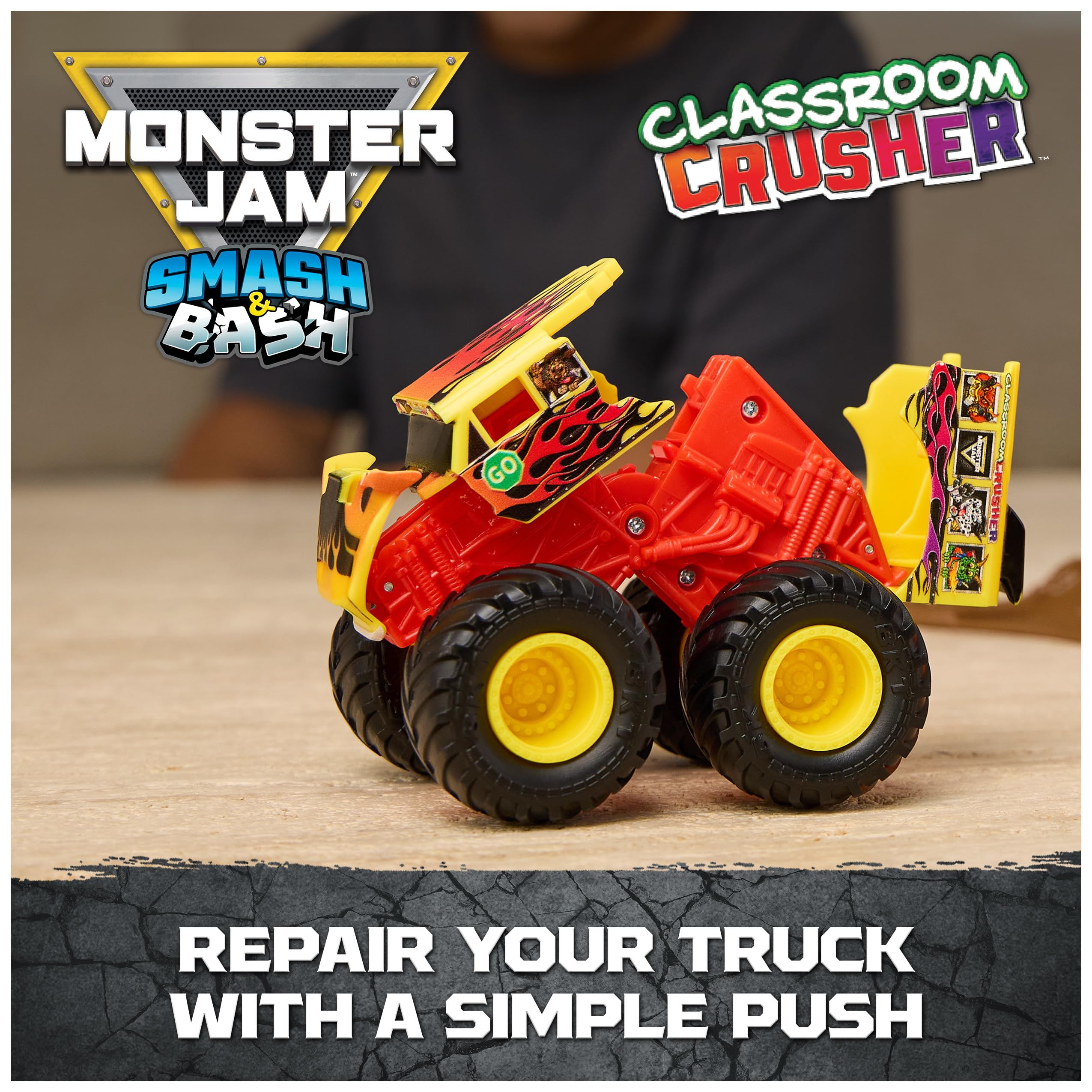 Monster Jam Smash & Bash Crash Course Playset with Launcher, Exclusive 1:64 Truck 3