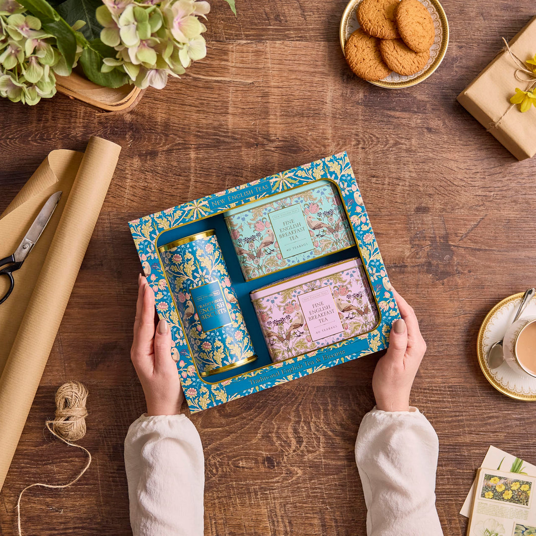 New English Teas - Traditional Tea & Biscuits Gift Set with 80 English Breakfast Teabags
