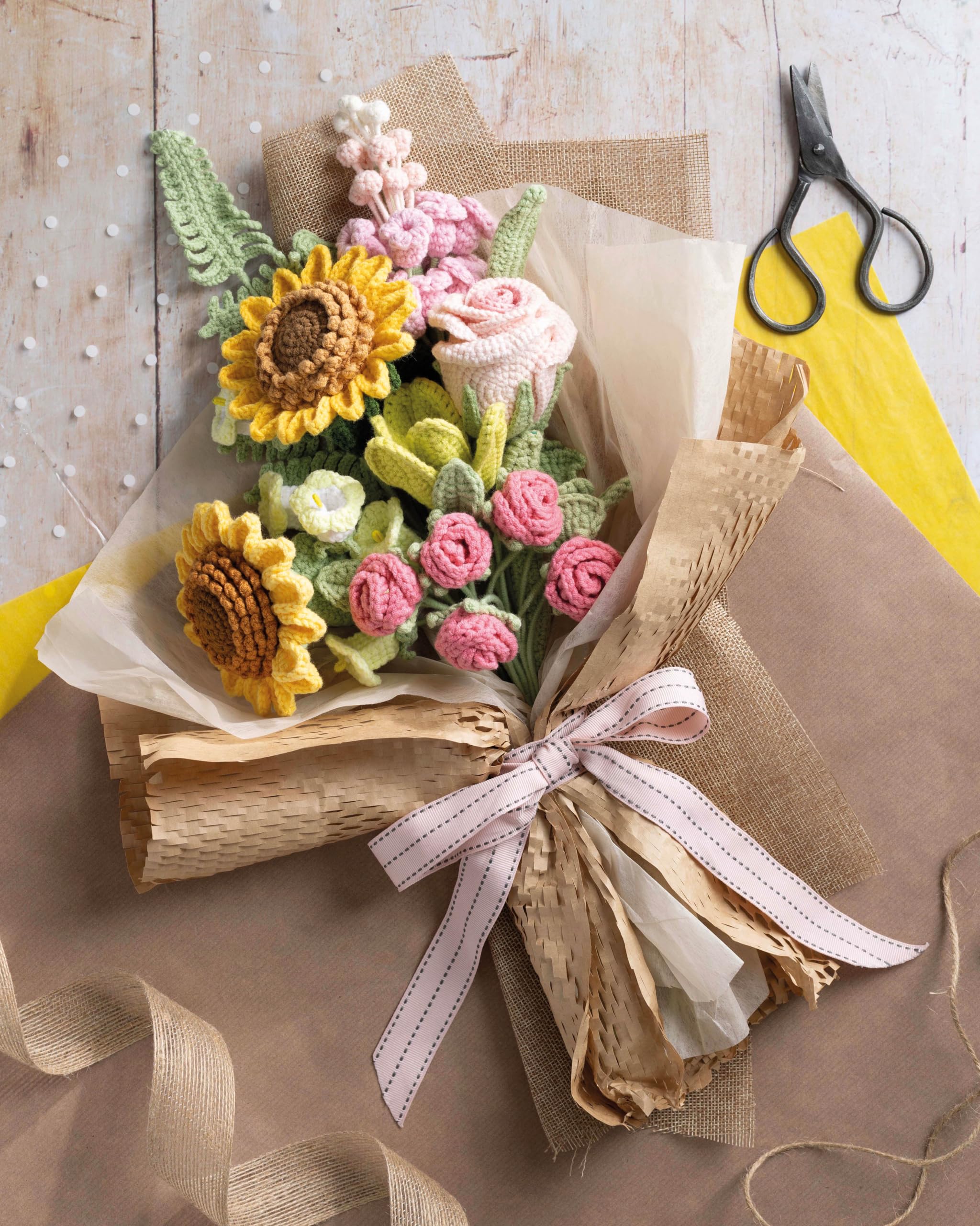 David & Charles Crochet A Flower Bouquet: 35 Handmade Flower & Foliage Patterns 3