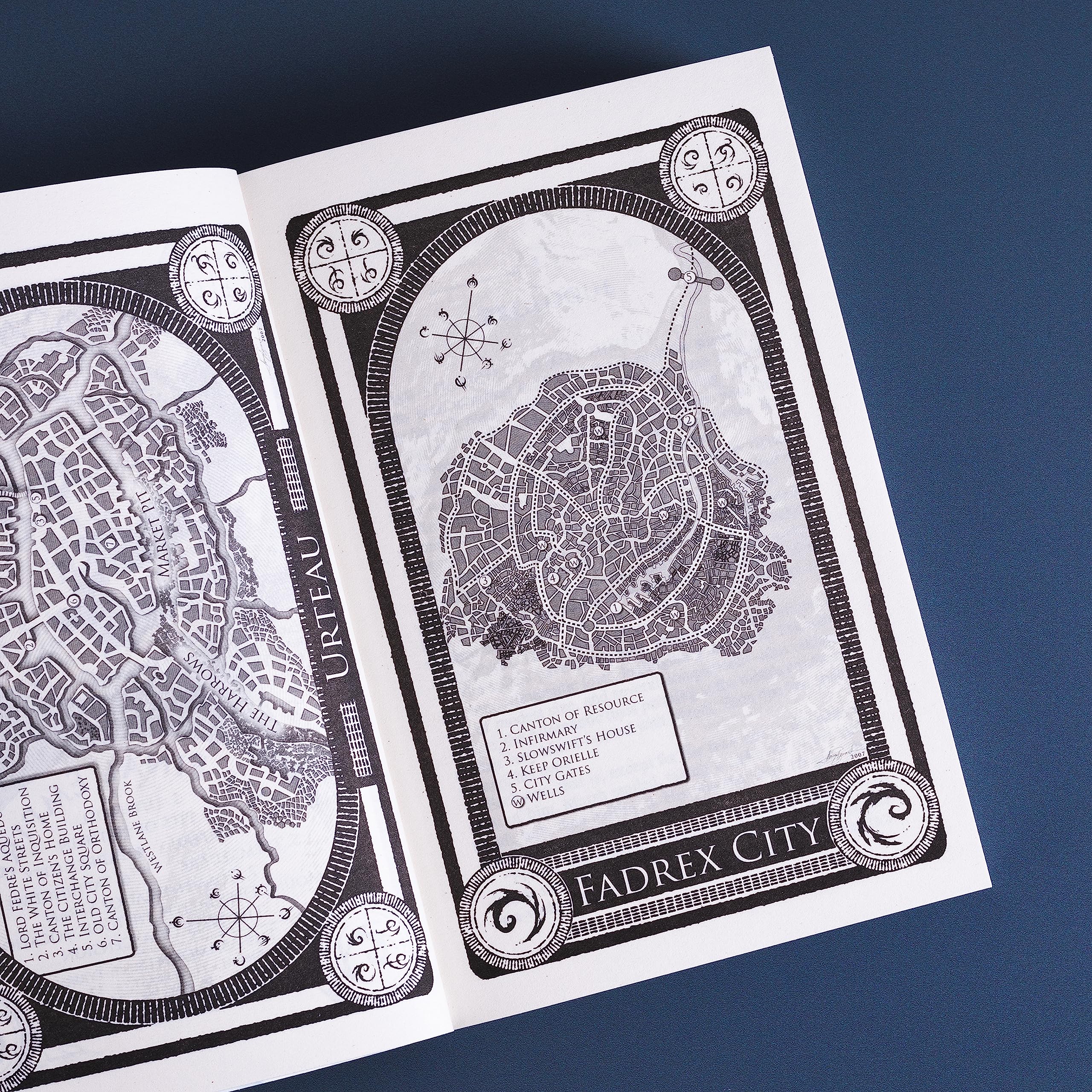 Brandon Sanderson The Hero of Ages: Mistborn Book Three - Epic Fantasy Paperback 6