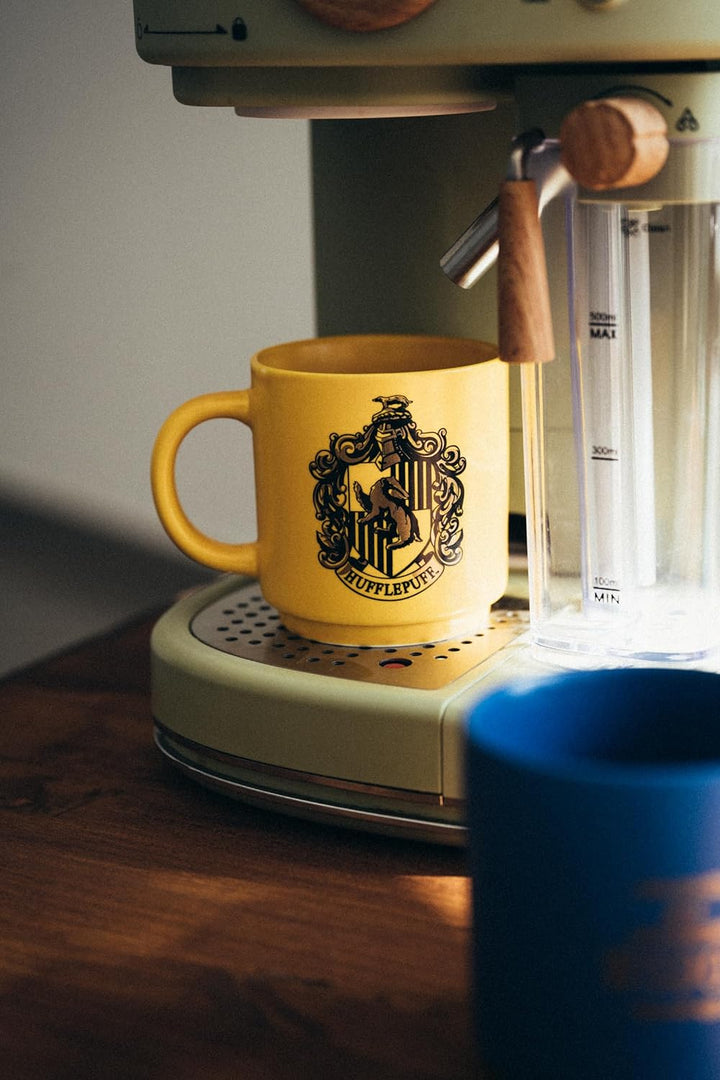 Grupo Erik Harry Potter Mug Set | 4 Porcelain Mugs & Metallic Stand